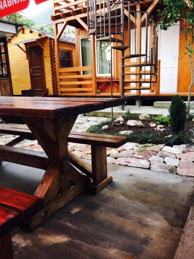 加格拉弗拉基米尔旅馆酒店 外观 照片